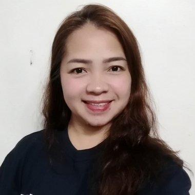 Emely M. - Freelance Content Creator