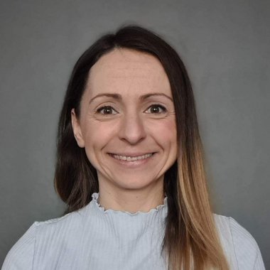 Julia C. - Freelance Web Developer