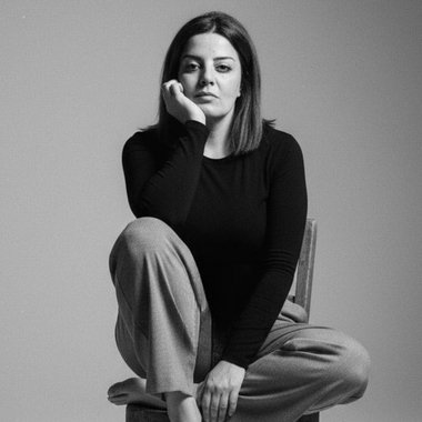 Elmira S. - Freelance Graphic Designer