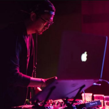 Reya O. - Freelance Music Producer