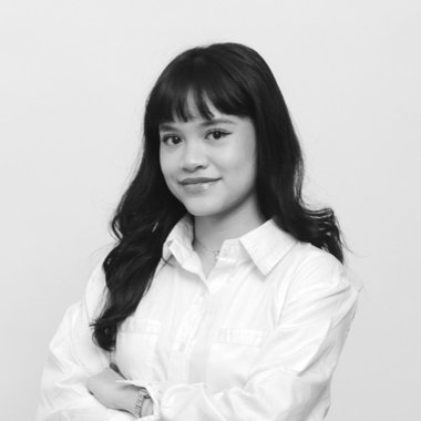 Thahira N. - Freelance Brand Designer
