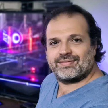 Fernando L. - Freelance Motion Graphic Designer