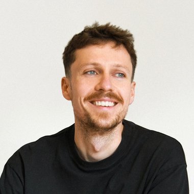 Joel W. - Freelance Graphic Designer
