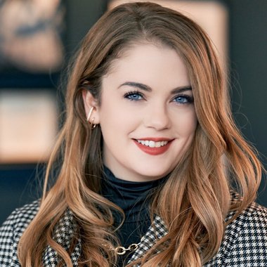 Aja B. - Freelance Interior Designer