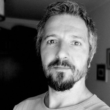 Teo H. - Freelance Ui Designer