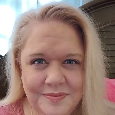 ArtxVRC - Freelance Graphic Designer