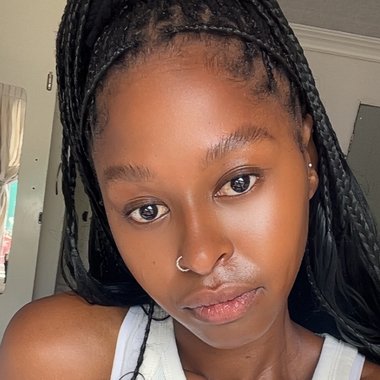 Dineo M. - Freelance Singer