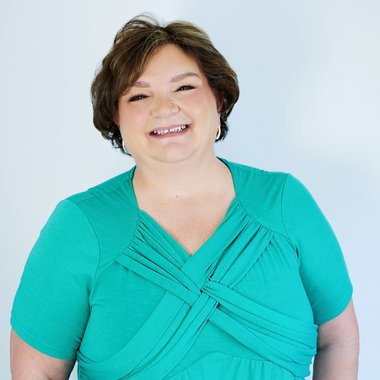 Lisa E. - Freelance Content Creator