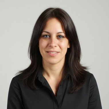 Paula L. - Freelance Content Creator