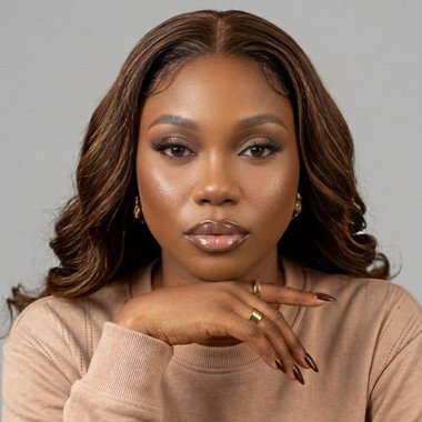Shirley P. - Freelance Art Director