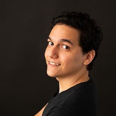 JORGE L. - Freelance Web Designer