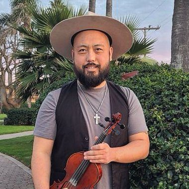 Stefan A. - Freelance Musician