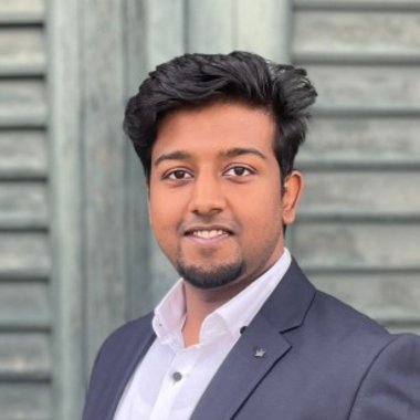 Nilay R. - Freelance Digital Marketer