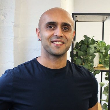 Adil A. - Freelance Graphic Designer