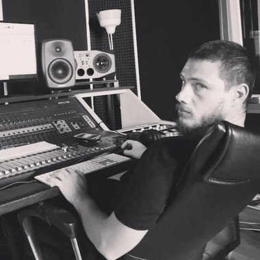 Berk F. - Freelance Mixing Engineer