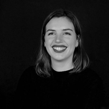 Mathilde B. - Freelance Graphic Designer