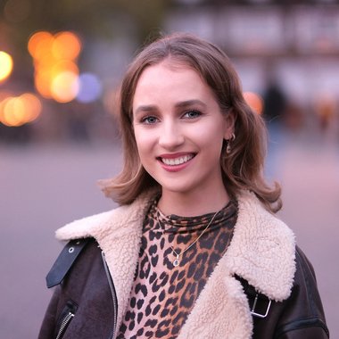 Maja H. - Freelance Songwriter