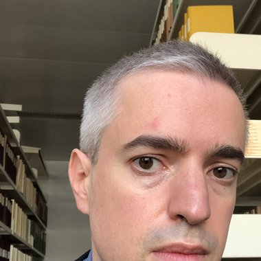 Oliver K. - Freelance Writer