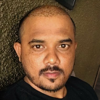 Sai V. - Freelance Graphic Designer
