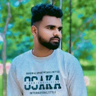 user978291 - Freelance Graphic Designer