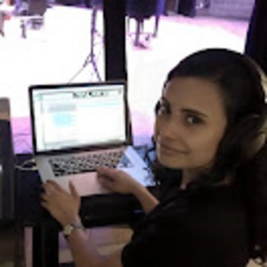 Nayelli V. - Freelance Studio Owner