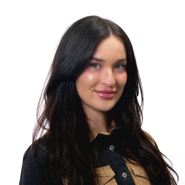 Hilary M. - Freelance Designer