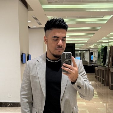 Andres R. - Freelance Voiceover Artist