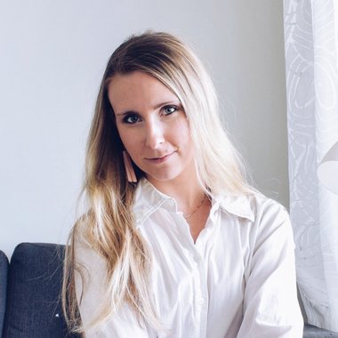 Teresa M. - Freelance Content Creator