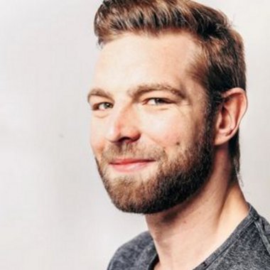 Robert T. - Freelance Audio Engineer