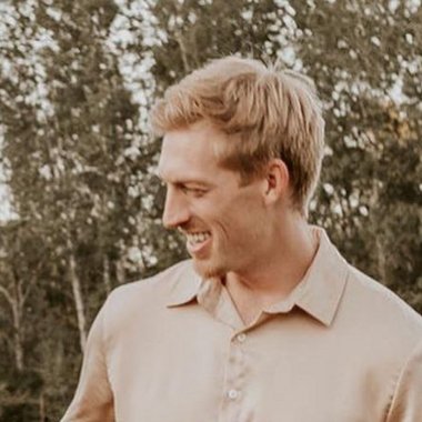 Per G. - Freelance Graphic Designer