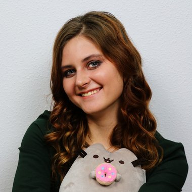 Mary A. - Freelance Motion Graphic Designer