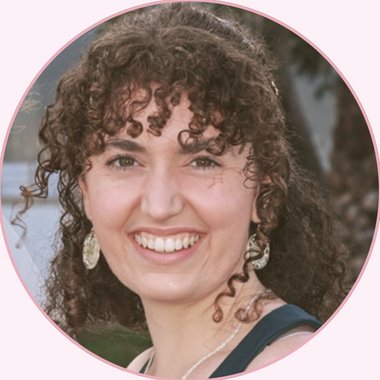 Sarah W. - Freelance Artist