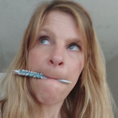 Emma W. - Freelance Copywriter