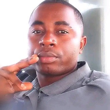 Simitt - Freelance Songwriter