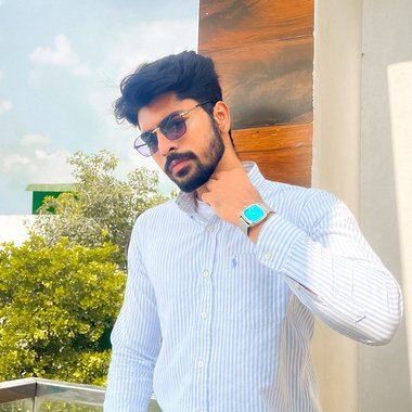 Tushant H. - Freelance Content Creator