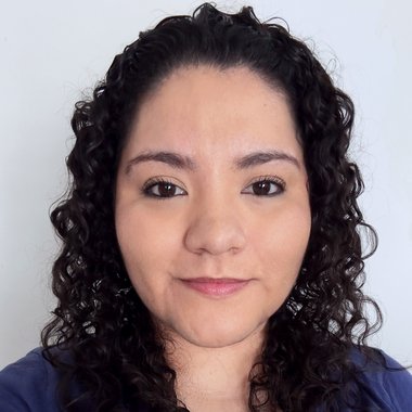 Viridiana F. - Freelance Ui Designer