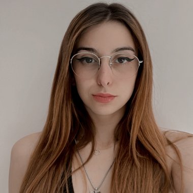 Yasmine A. - Freelance Web Developer