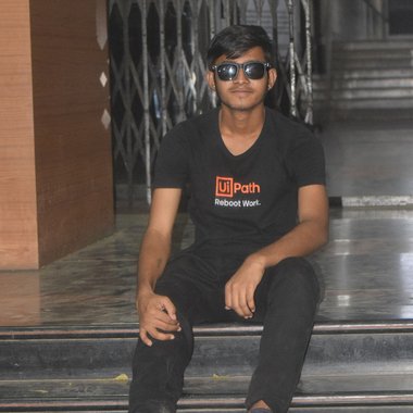Amol S. - Freelance Graphic Designer