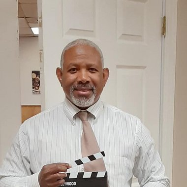 Derrick B. - Freelance Extra
