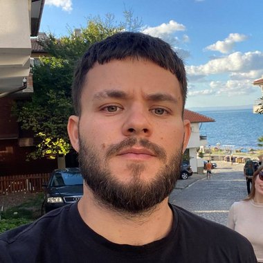 Lucian A. - Freelance Content Creator