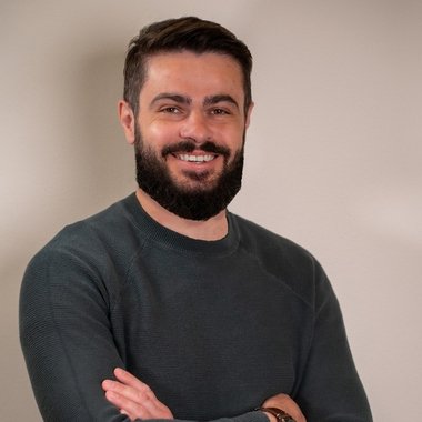 Ionut R. - Freelance Motion Graphic Designer