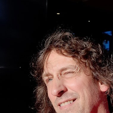 Robin M. - Freelance Developer