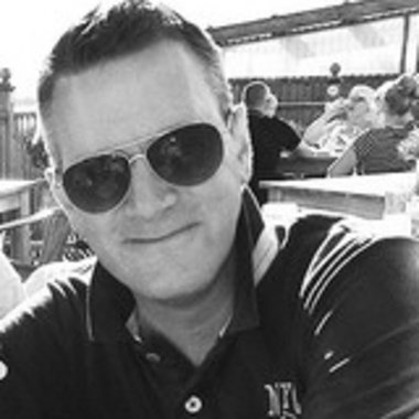 Matt M. - Freelance Graphic Designer