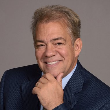 Kent W. - Freelance Graphic Designer