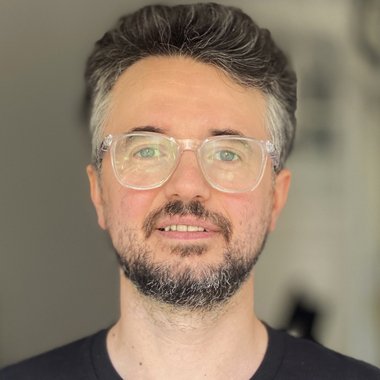 Constantin N. - Freelance Designer