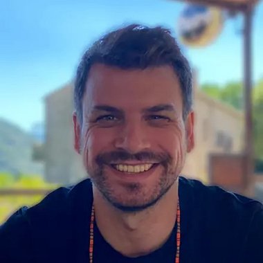 Fabian E. - Freelance Web Developer