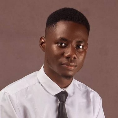 Amos B. - Freelance Brand Designer