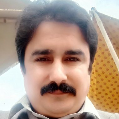 Zahid1552 - Freelance Graphic Designer