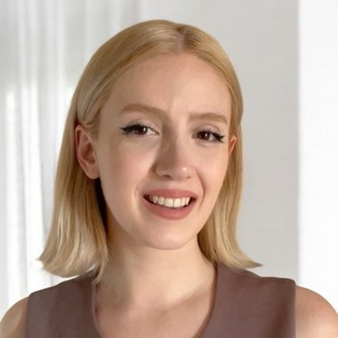 Bel R. - Freelance Content Creator