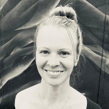 Charlotte L. - Freelance Brand Designer